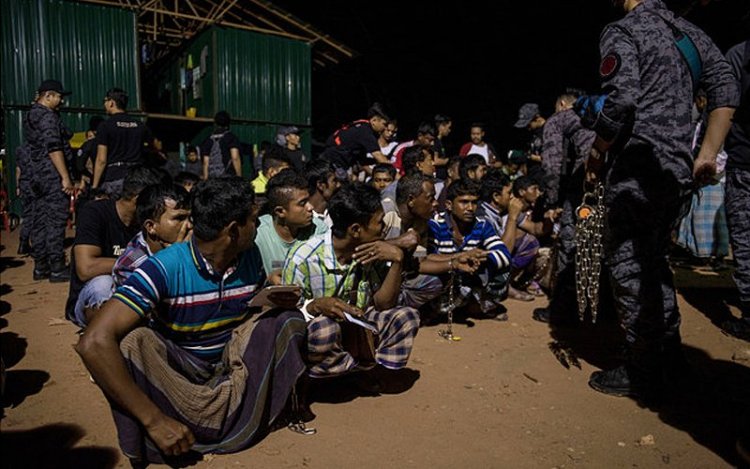 Rights group urges the Malaysian government to stop the crackdown on migrants