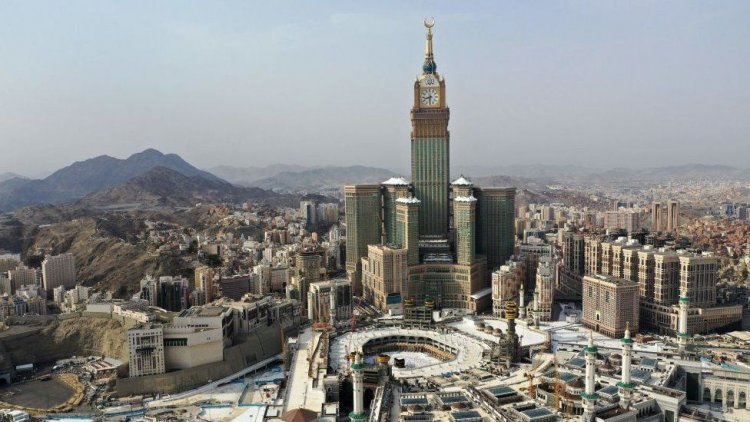 Saudi Arabia: Authorities defend mosque speaker restriction