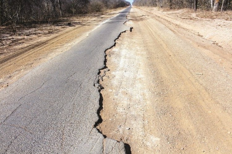 Deplorable state of roads in Zimbabwe