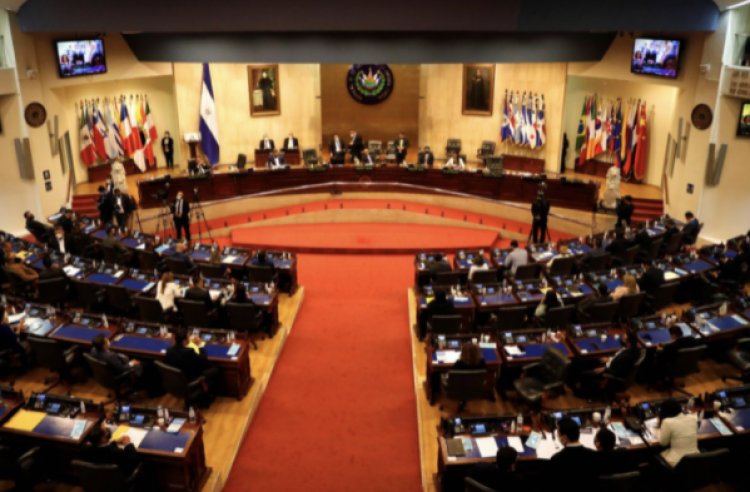 New El Salvadoran Law Jeopardises Judicial independence and the Attorney General's Office