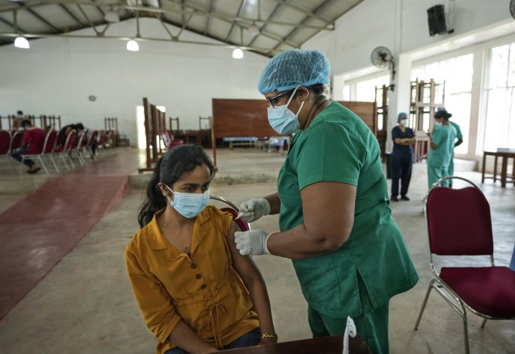 Sri Lanka Makes COVID-19 Vaccination Cards Mandatory for Entering Public Places 
