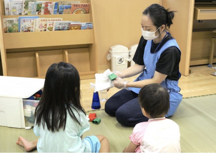 Japan Shuts Down a Record of 300 Childcare Centers 