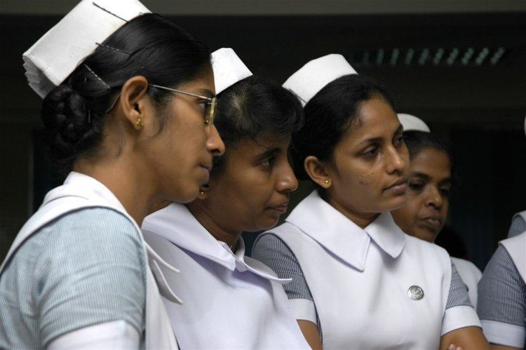 Sri Lankan Healthcare Workers Continue to Strike Despite Court Order and Government Ban 