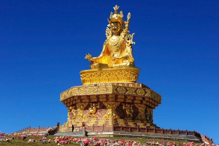 China Destroys Third Tibetan Buddhist Statue in Two Months - Human Rights  News