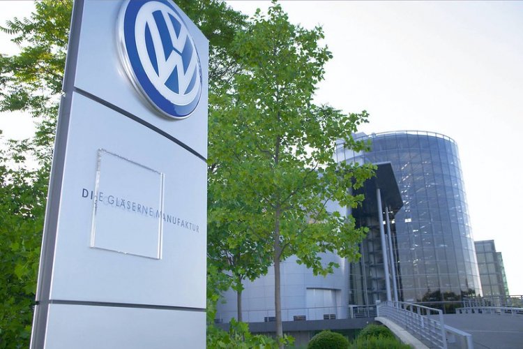 German Carmaker Volkswagen before Brazilian Justice over Allegations of Slavery during the Dictatorship.
