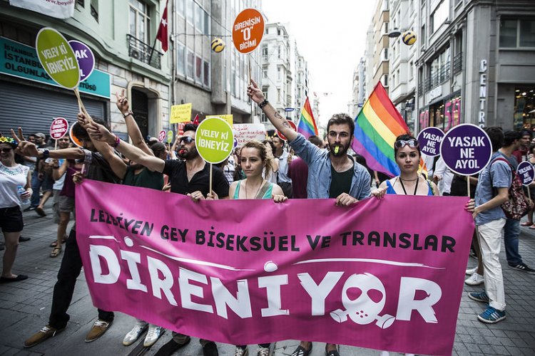 Turkey: Major Suppressions by Turkish Police During Pride March in Istanbul