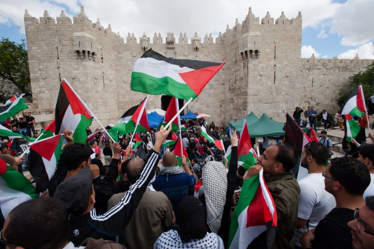 Israel’s war against the Palestinian flag