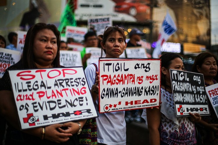 Philippines Urged to Halt Persecution of Government Critics