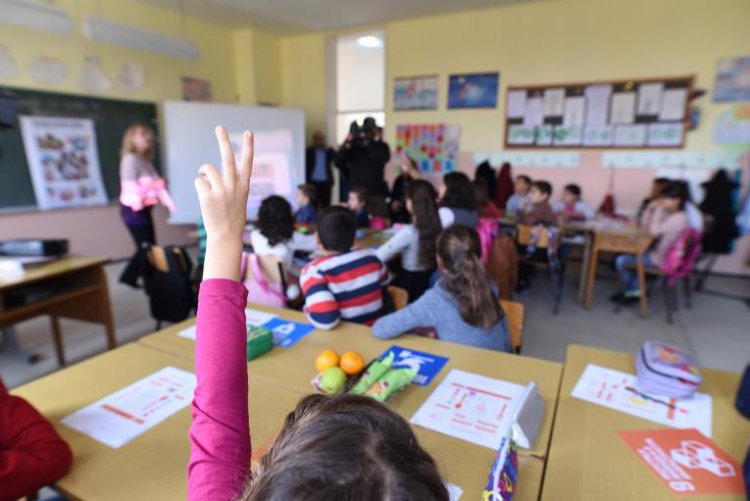 Far-Right Conservative Parties Target Co-education System in Türkiye