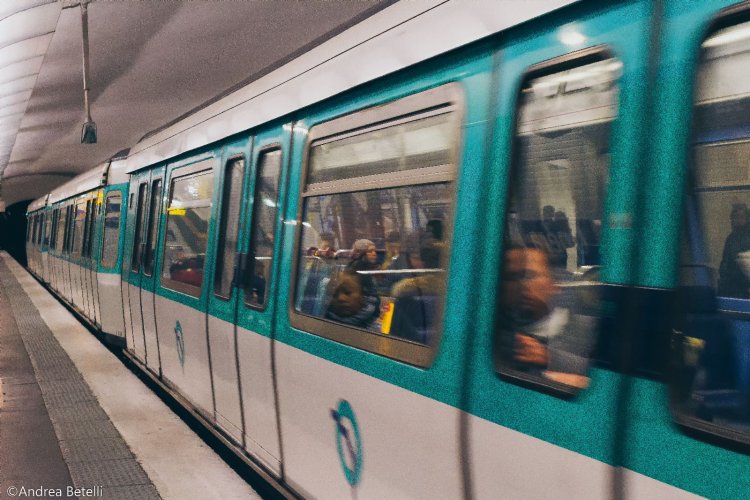 A new initiative by the French Public Transport Operator RATP to combat sexist and sexual violence with the introduction of ‘Safe Spaces’
