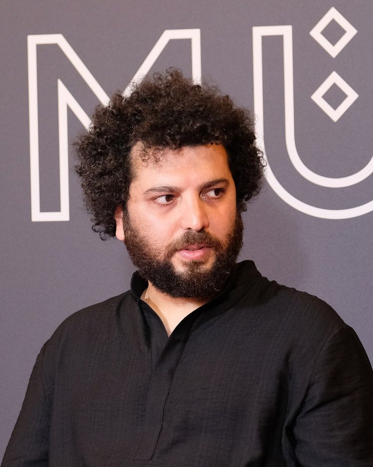 Artistic Freedom Constrained: Iranian Director Roustayi Receives Prison Term
